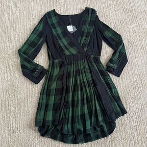 New Romantics Green and Black Plaid Long Sleeve Dress